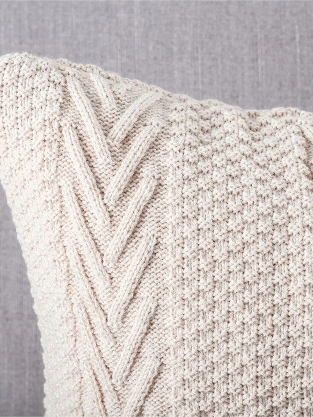 H13 NIB MANDIOO Cotton Knitted Decorative Throw Pillow COVER, 20”x20”, Beige